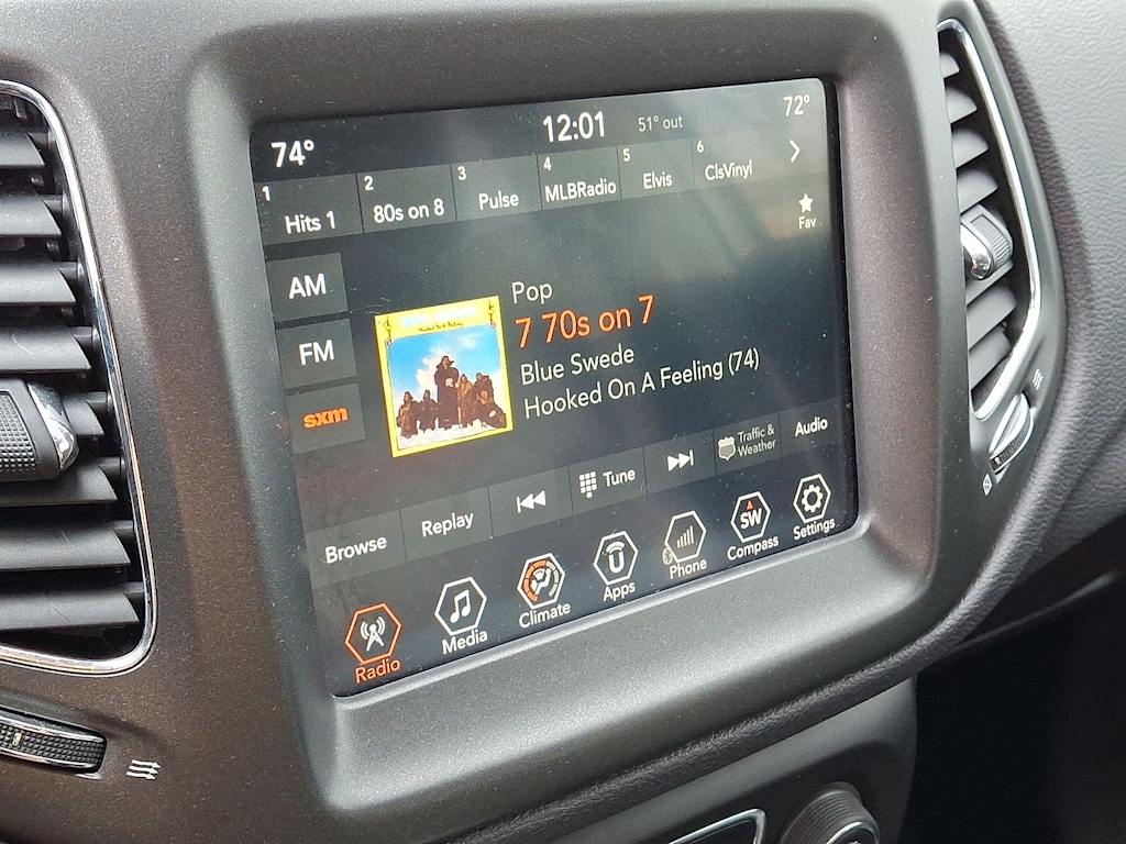 Thumbnail: 2018 Jeep Compass - 12