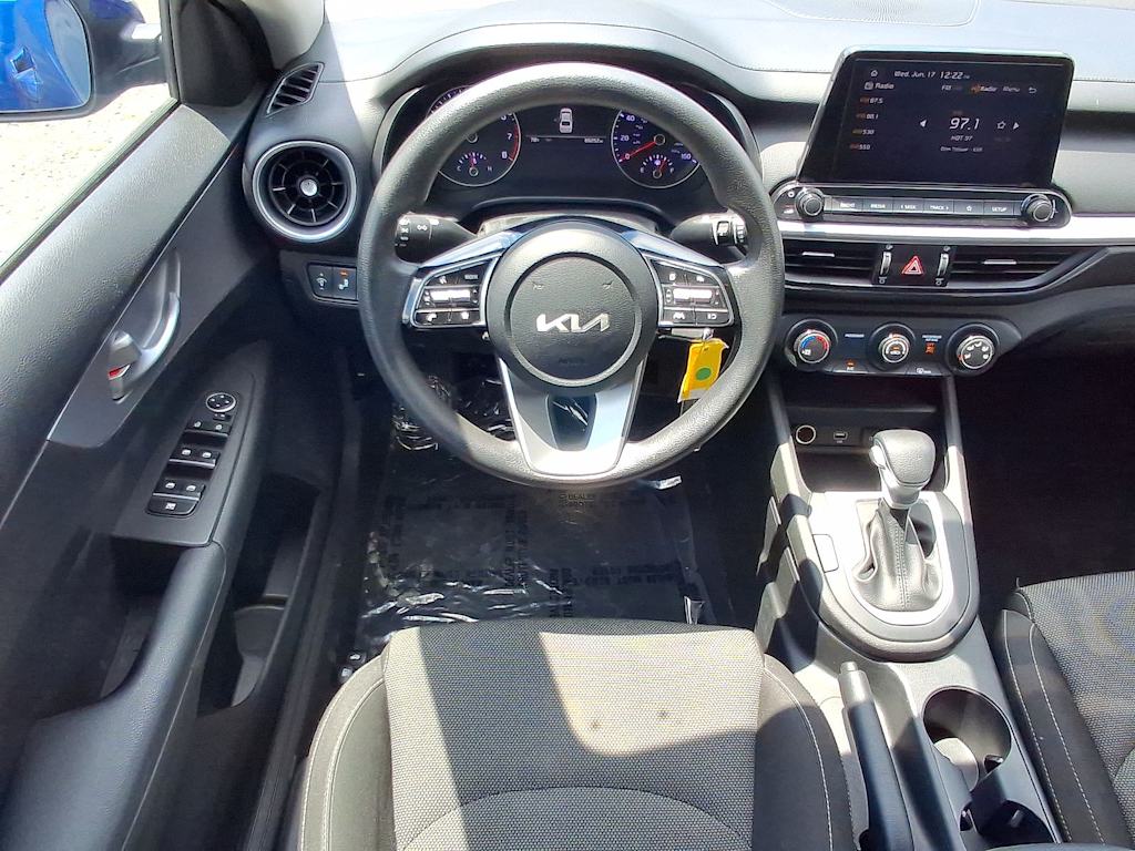 Thumbnail: 2024 Kia Forte - 31