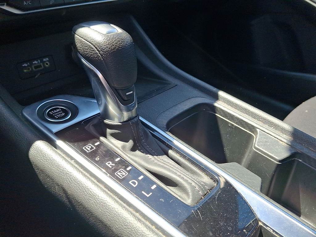 Thumbnail: 2023 Nissan Sentra - 11