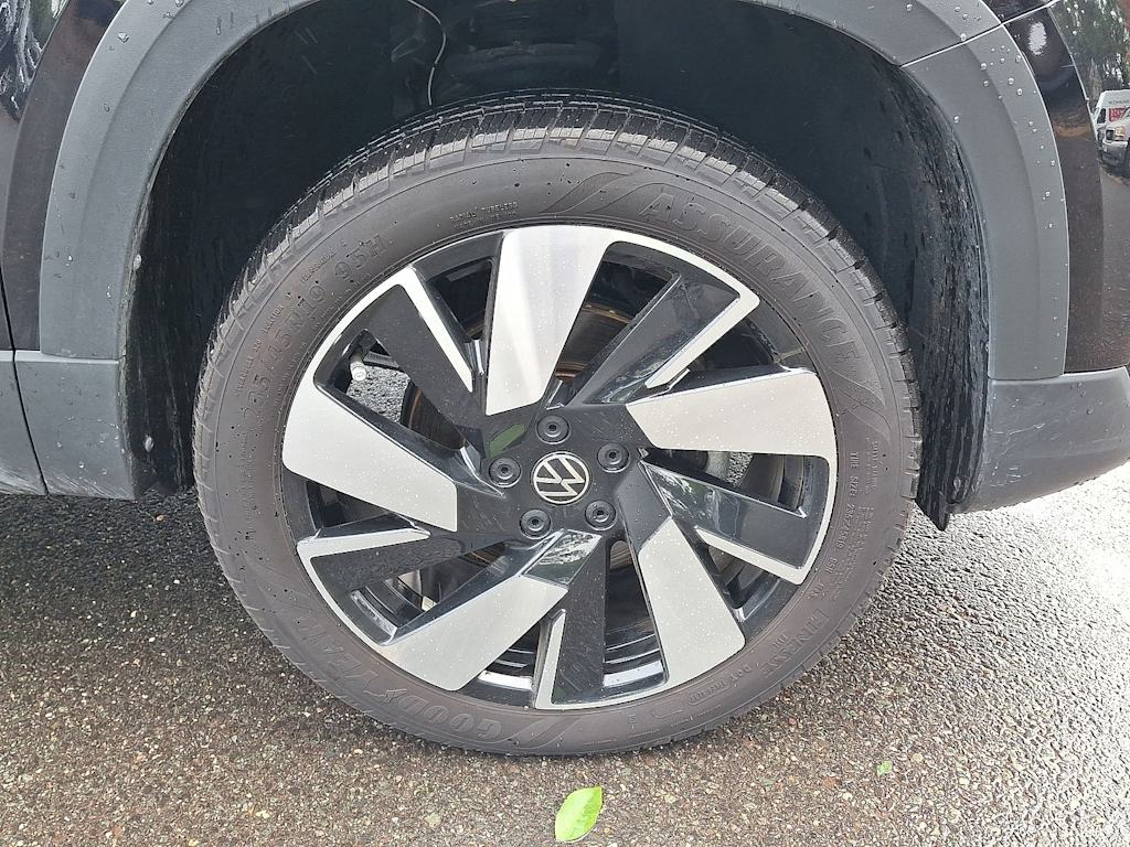 Thumbnail: 2024 Volkswagen Taos - 8