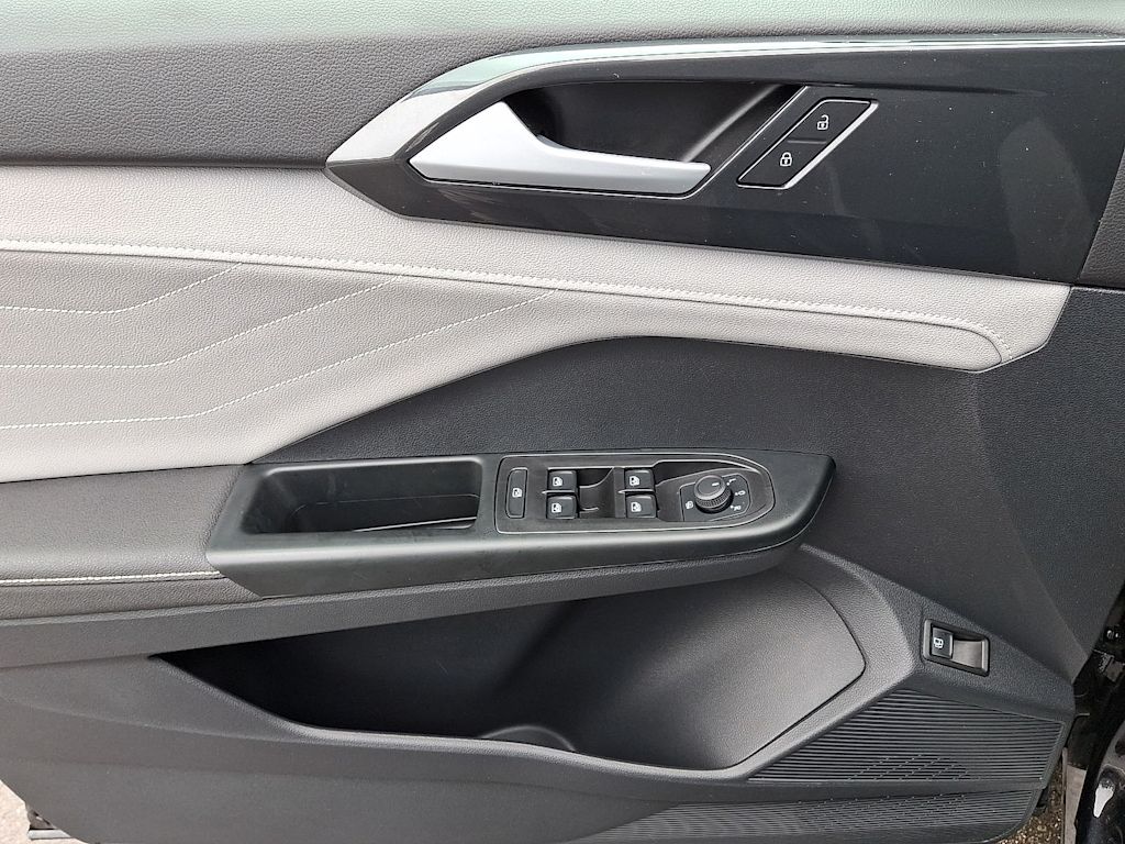 Thumbnail: 2024 Volkswagen Taos - 24