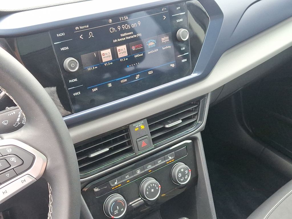 2023 Volkswagen Taos SE 12