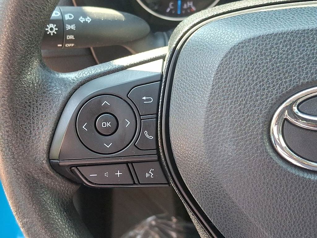 Thumbnail: 2021 Toyota RAV4 - 22