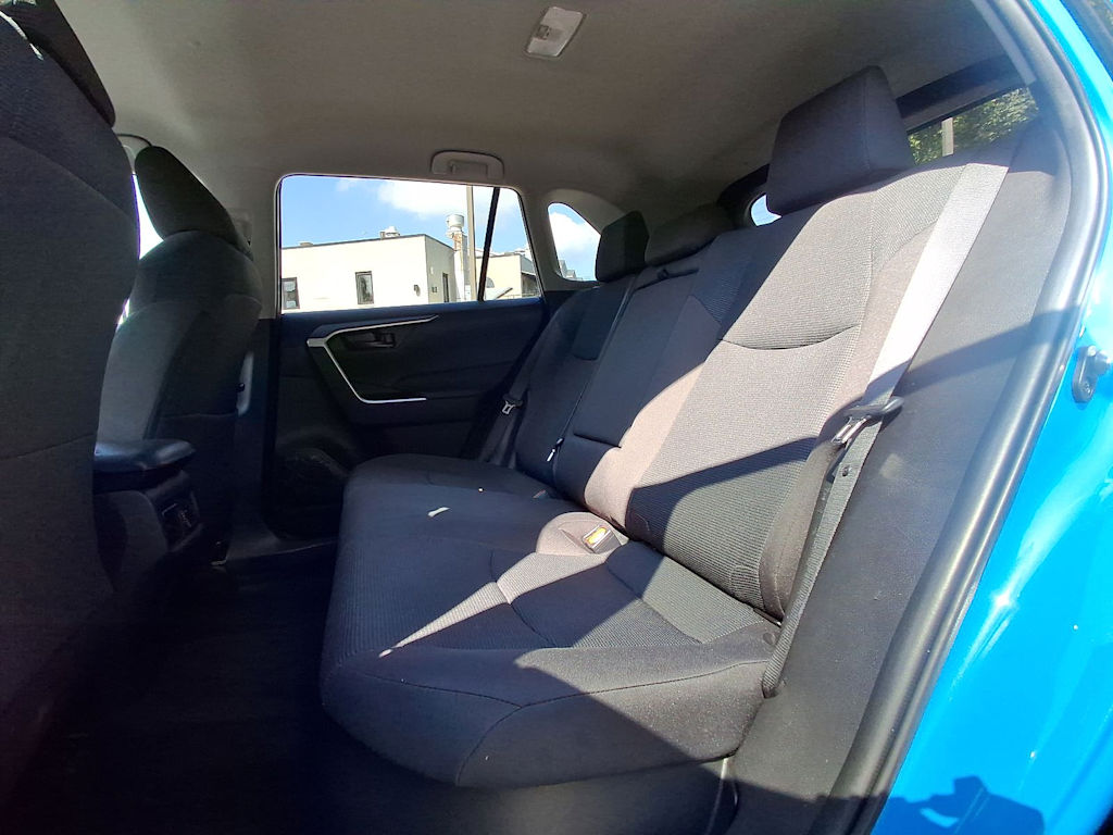Thumbnail: 2021 Toyota RAV4 - 10