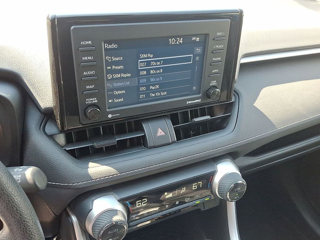 Thumbnail: 2021 Toyota RAV4 - 11