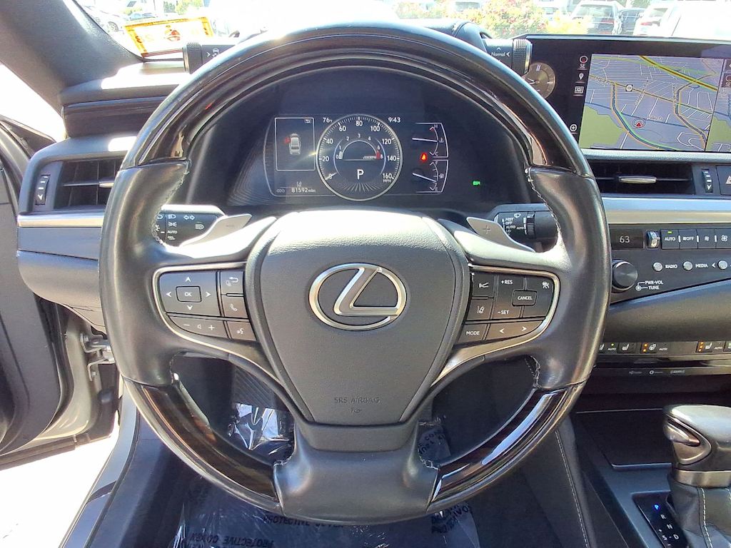 Thumbnail: 2019 Lexus ES - 13