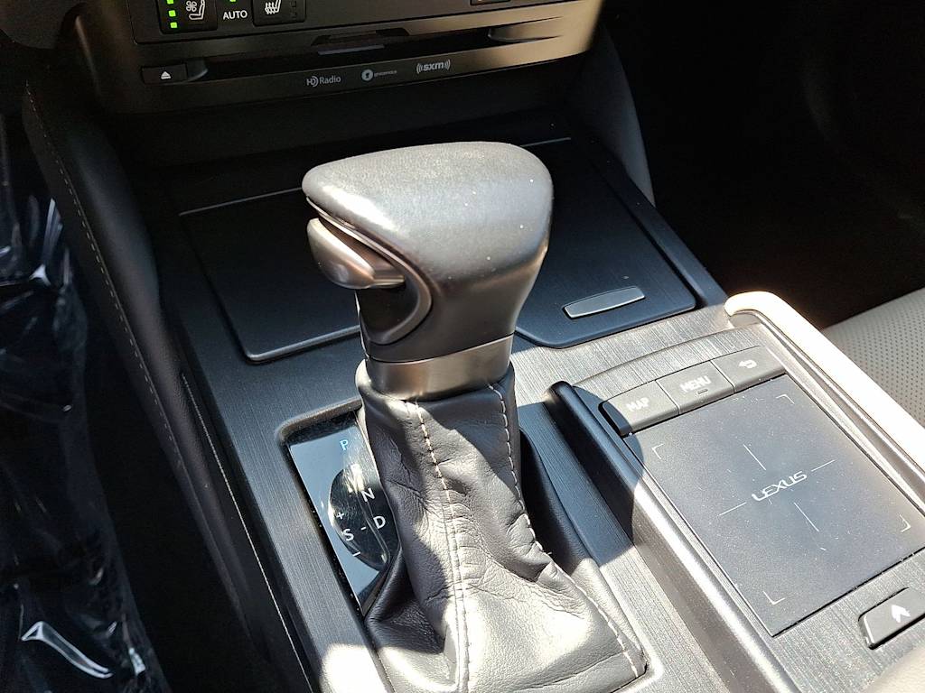 Thumbnail: 2021 Lexus ES - 15