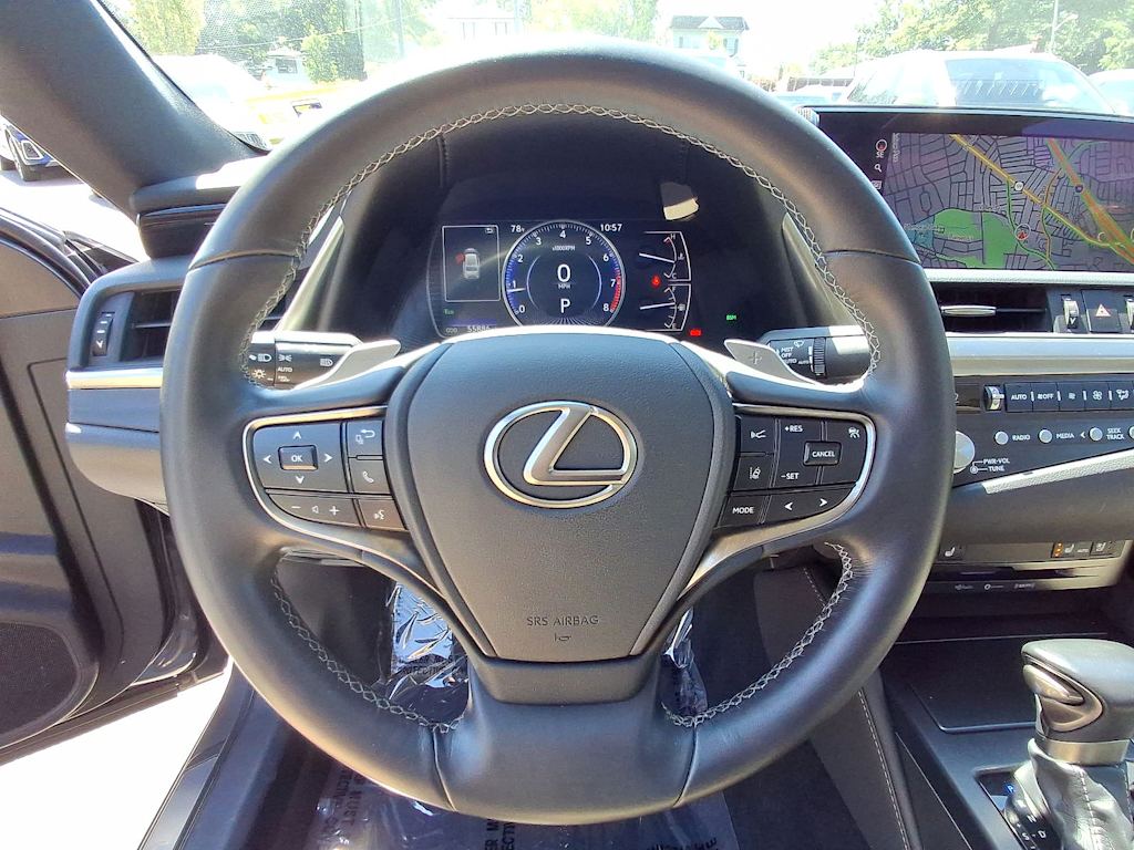 Thumbnail: 2021 Lexus ES - 13