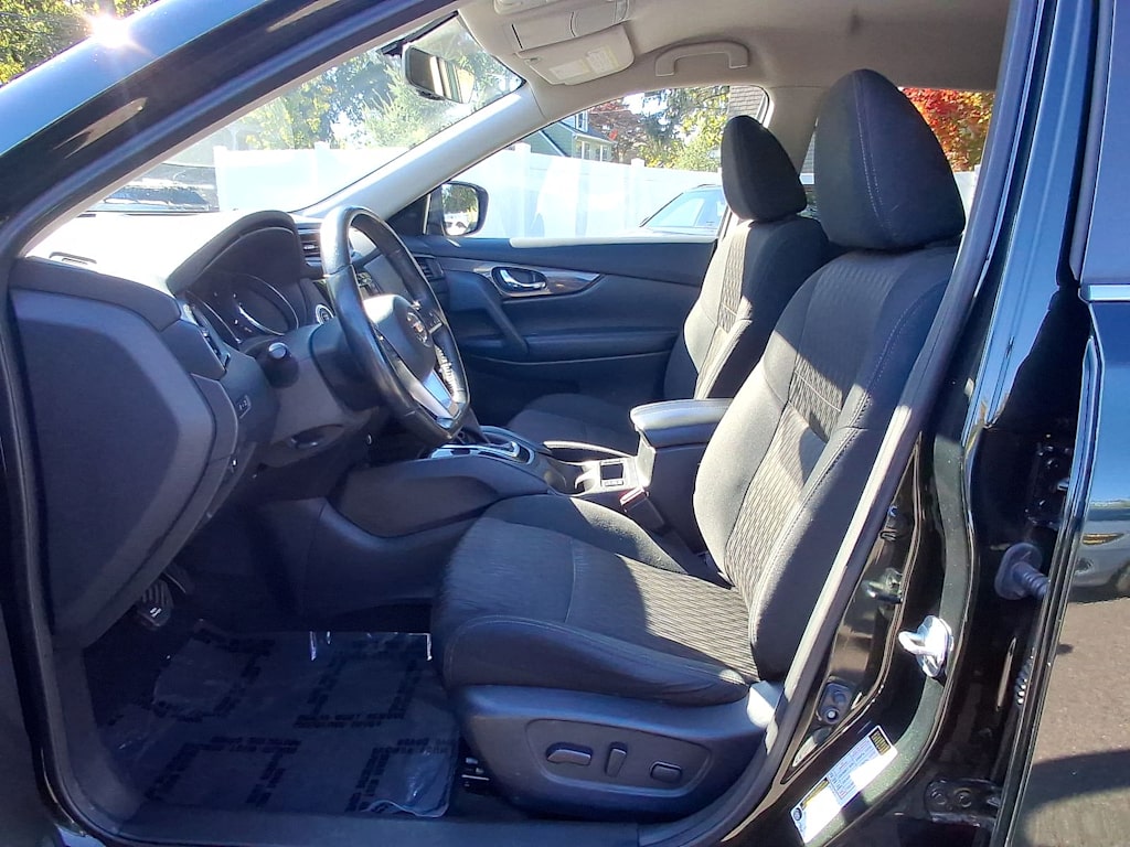 Thumbnail: 2018 Nissan Rogue - 10