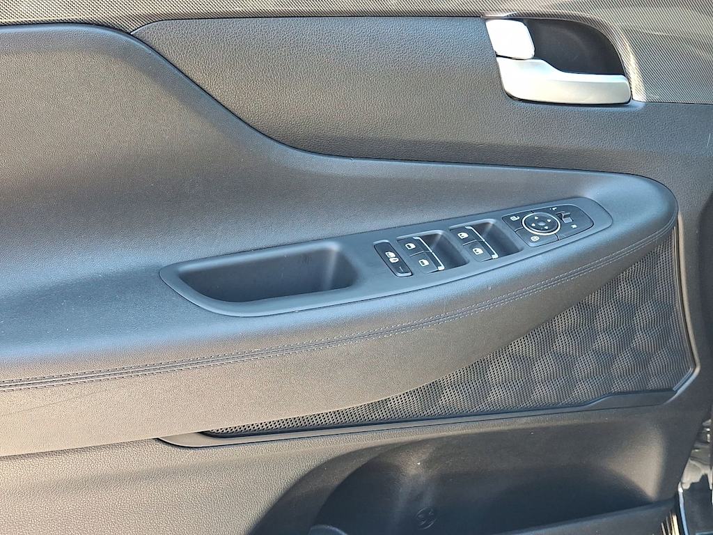Thumbnail: 2022 Hyundai Santa Fe - 15