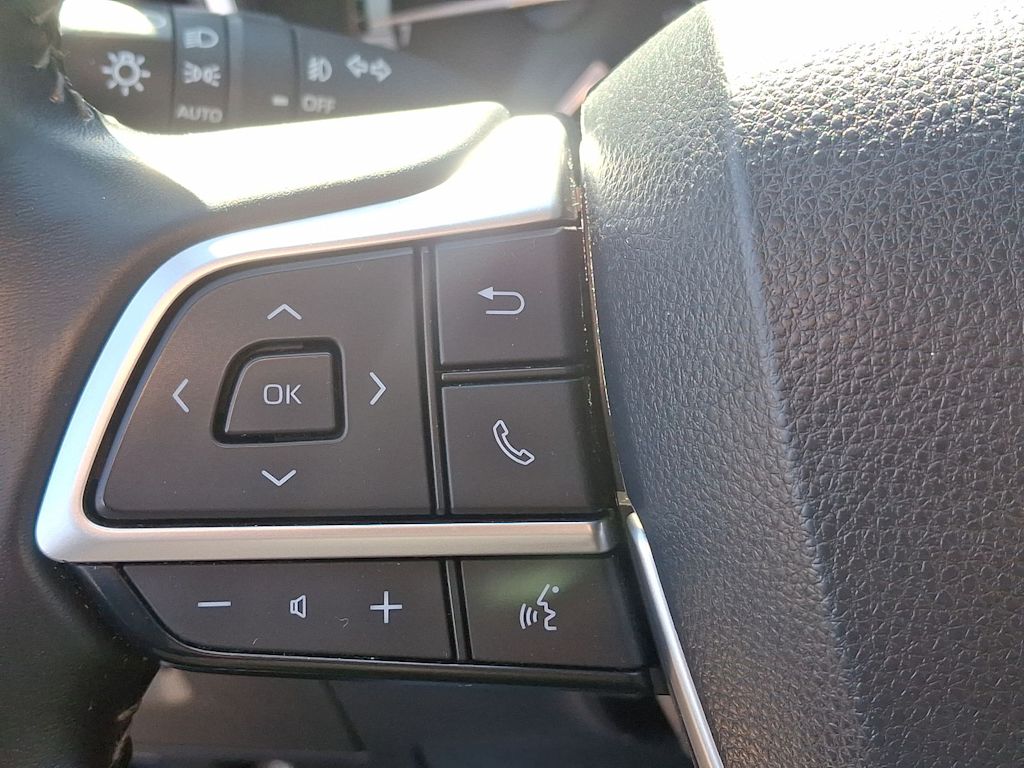 2022 Toyota Highlander XLE 22
