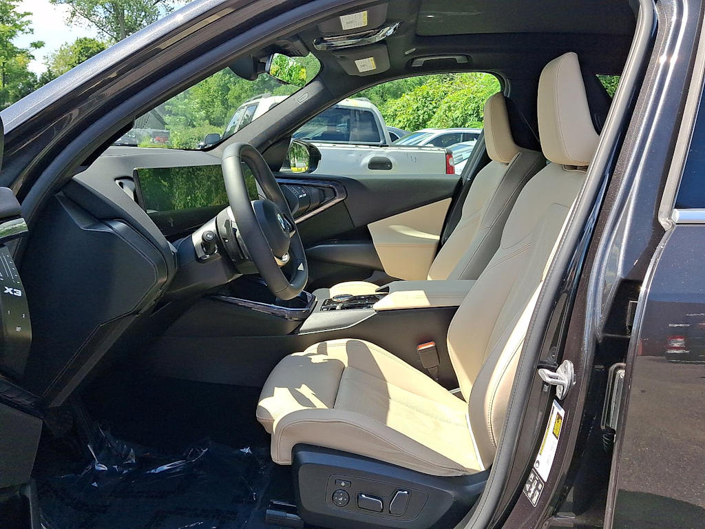 Thumbnail: 2025 BMW X3 - 10