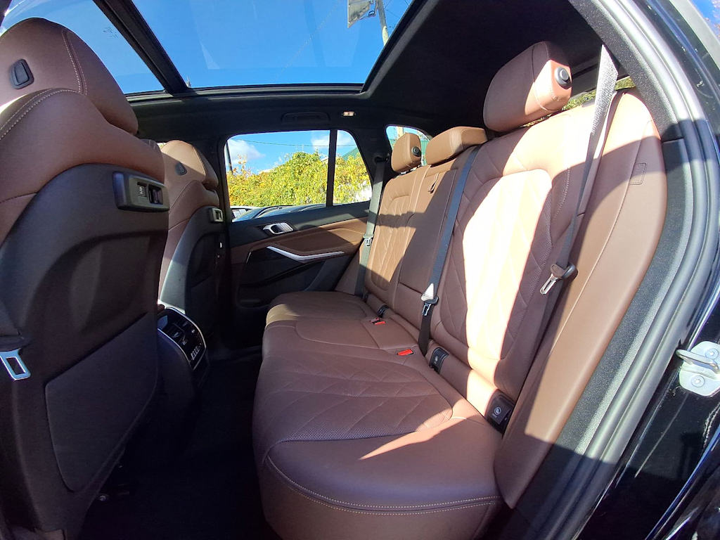 Thumbnail: 2023 BMW X5 - 11