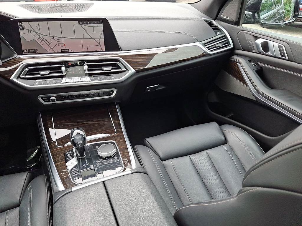 Thumbnail: 2019 BMW X5 - 9