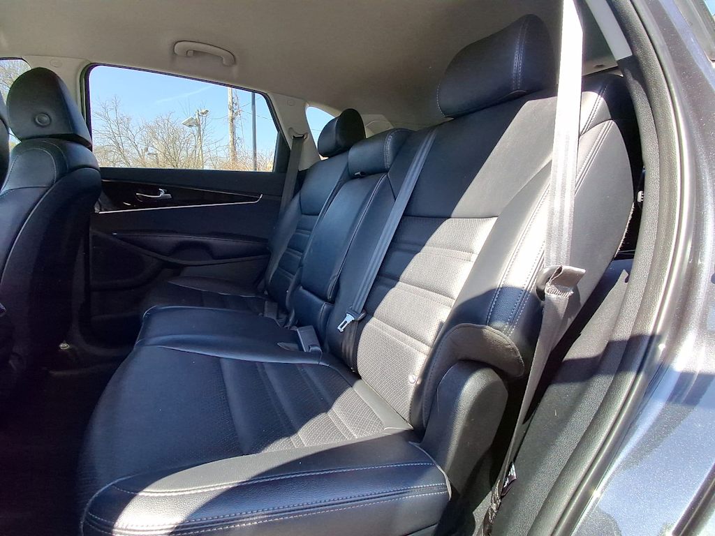 Thumbnail: 2019 Kia Sorento - 9