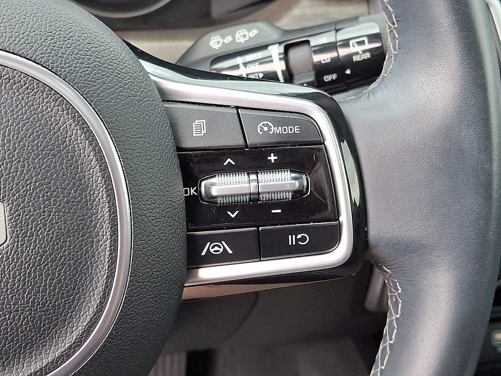 Thumbnail: 2023 Kia Sorento - 22