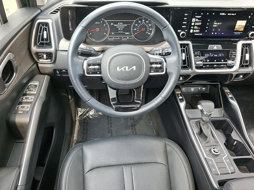 Thumbnail: 2023 Kia Sorento - 2