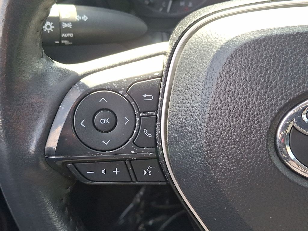 2024 Toyota Corolla Cross LE 20