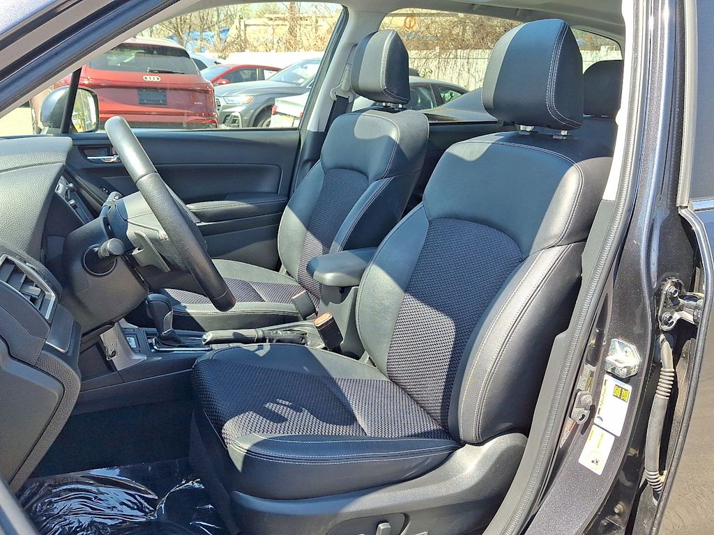 Thumbnail: 2018 Subaru Forester - 10