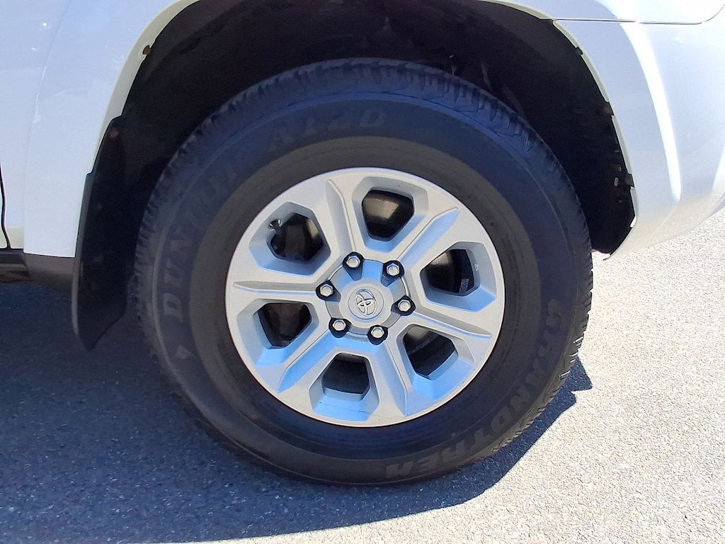 Thumbnail: 2022 Toyota 4Runner - 8