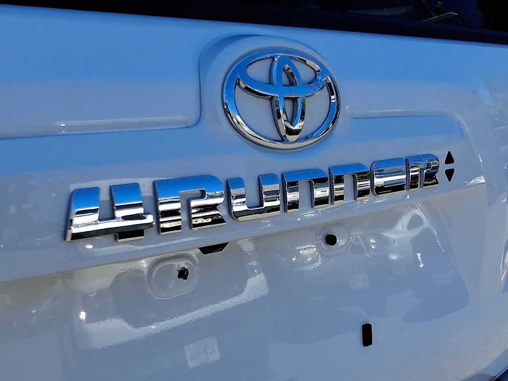 Thumbnail: 2022 Toyota 4Runner - 7