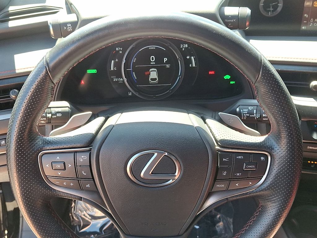 Thumbnail: 2021 Lexus UX - 2