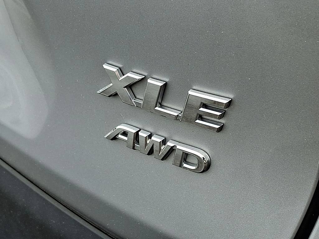 Thumbnail: 2019 Toyota RAV4 - 7