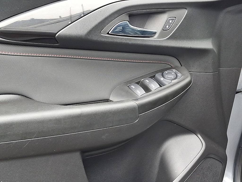 Thumbnail: 2023 Chevrolet TrailBlazer - 19