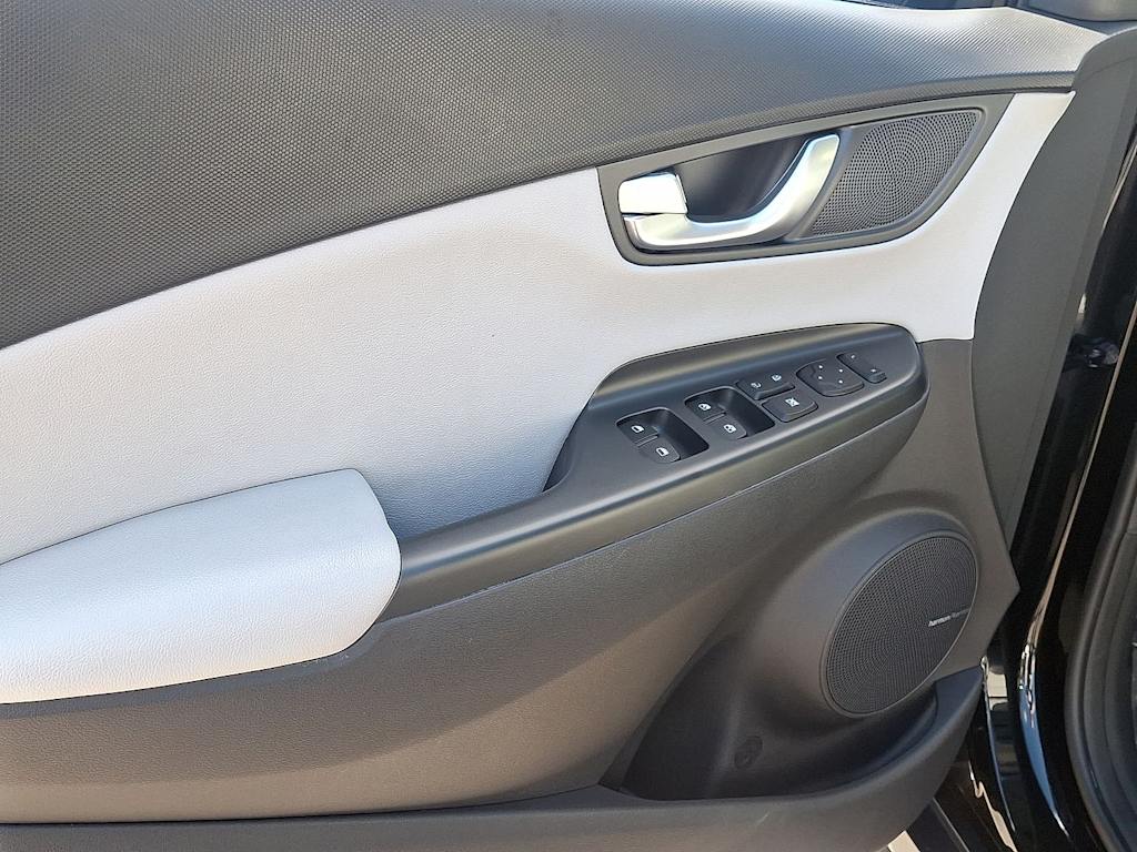 Thumbnail: 2023 Hyundai Kona - 20