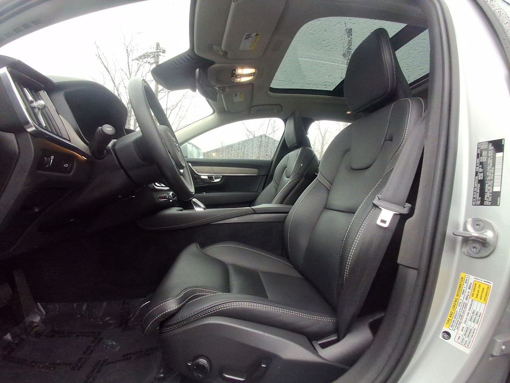 2022 Volvo S90 B6 Inscription 10
