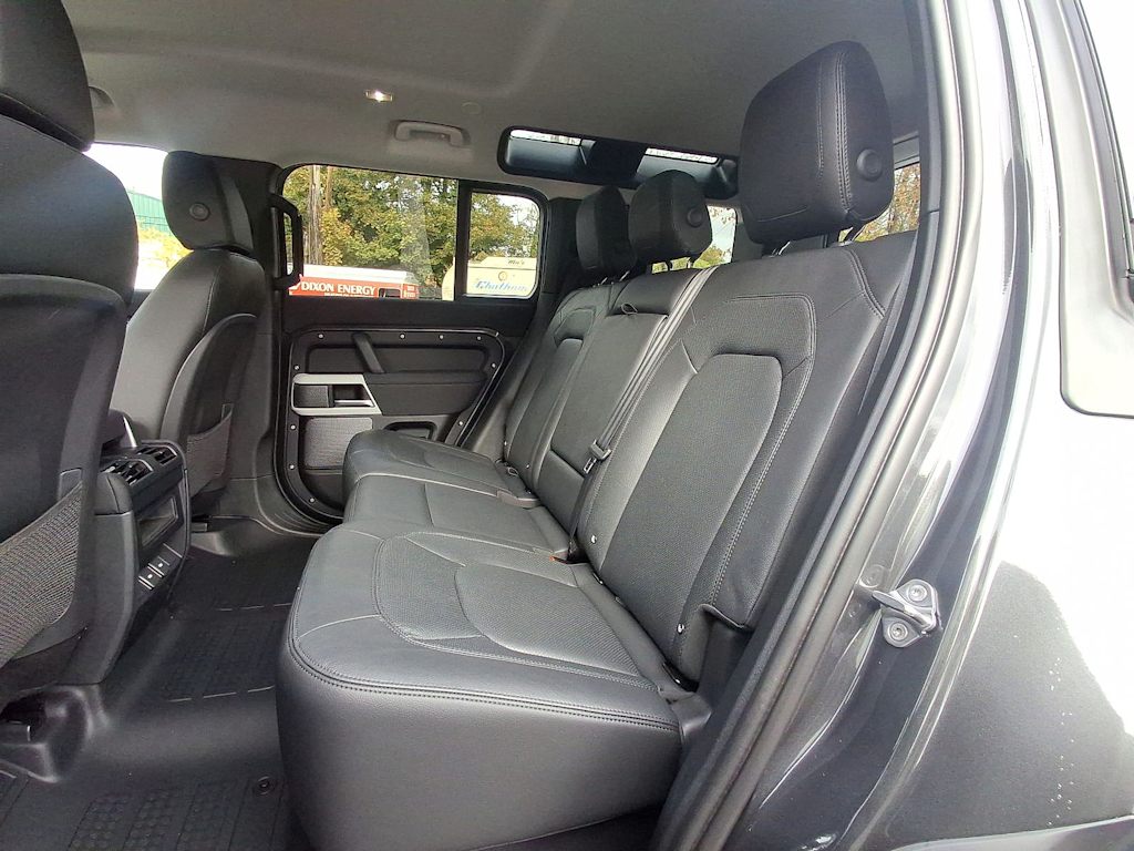 Thumbnail: 2023 Land Rover Defender - 11