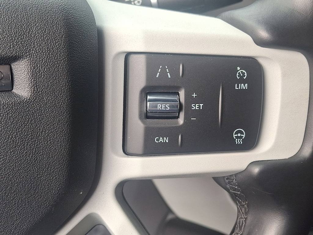 Thumbnail: 2023 Land Rover Defender - 23