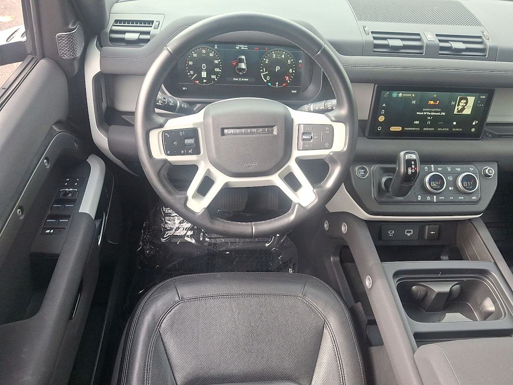 Thumbnail: 2023 Land Rover Defender - 9