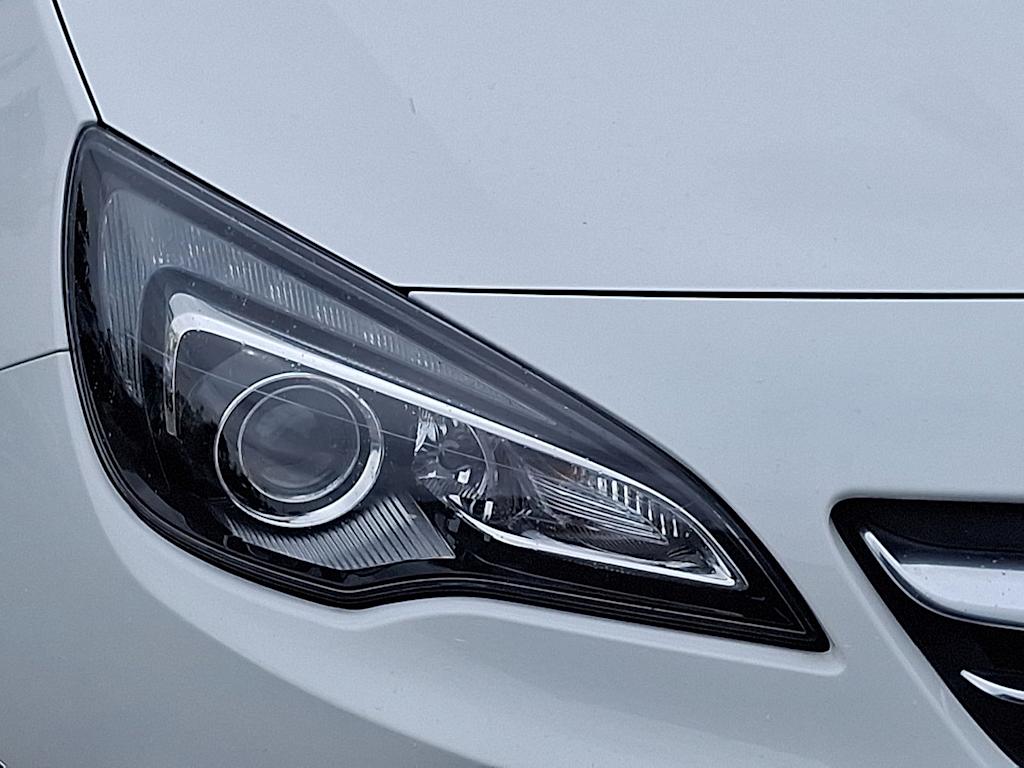 Thumbnail: 2018 Buick Cascada - 28