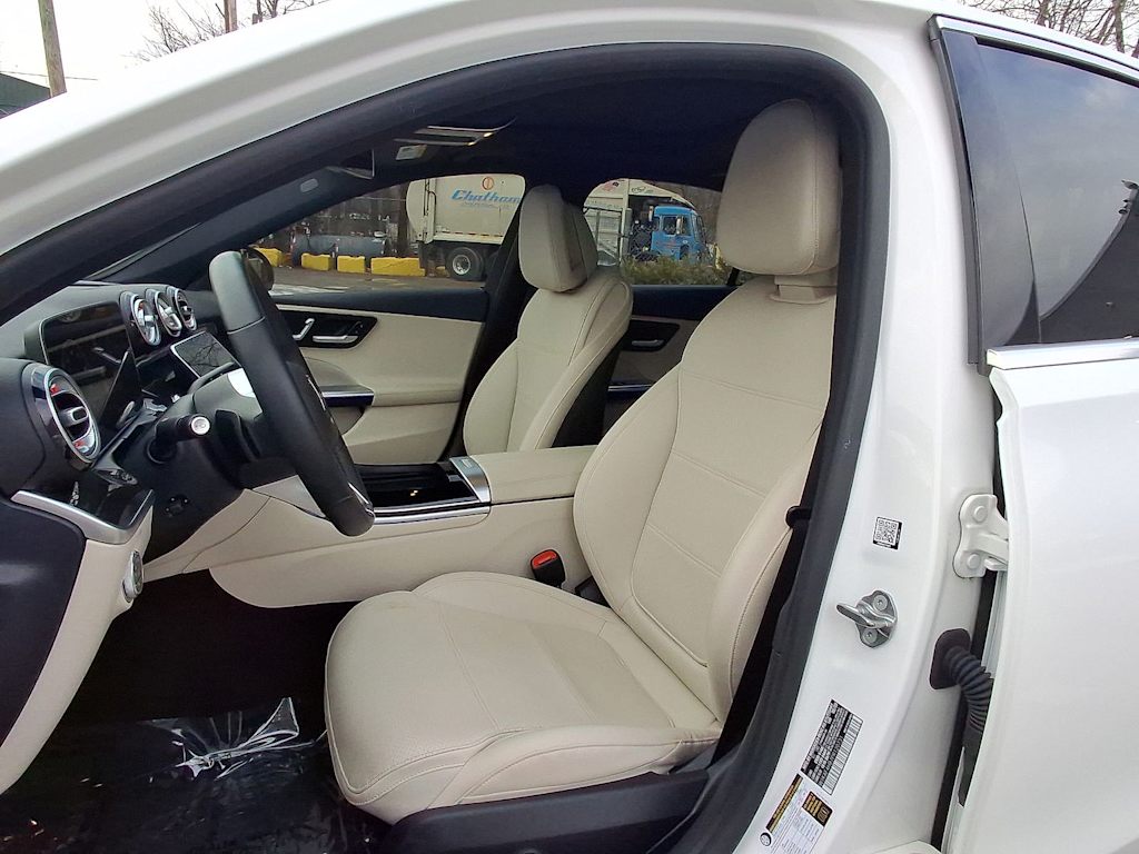 Thumbnail: 2023 Mercedes-Benz C-Class - 10