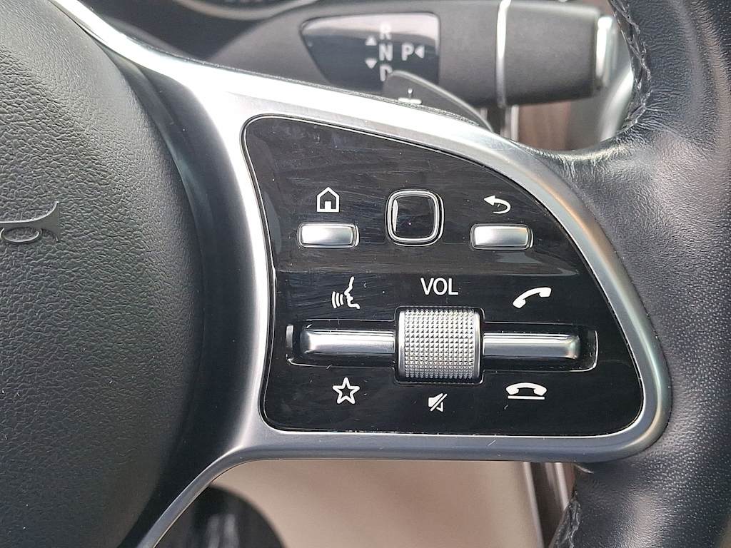 Thumbnail: 2022 Mercedes-Benz GLC - 22