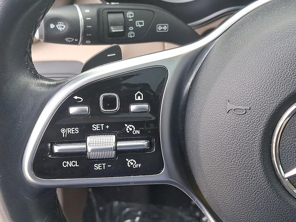 Thumbnail: 2022 Mercedes-Benz GLC - 21