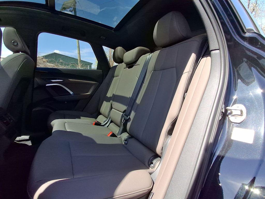 Thumbnail: 2025 Audi Q5 - 11