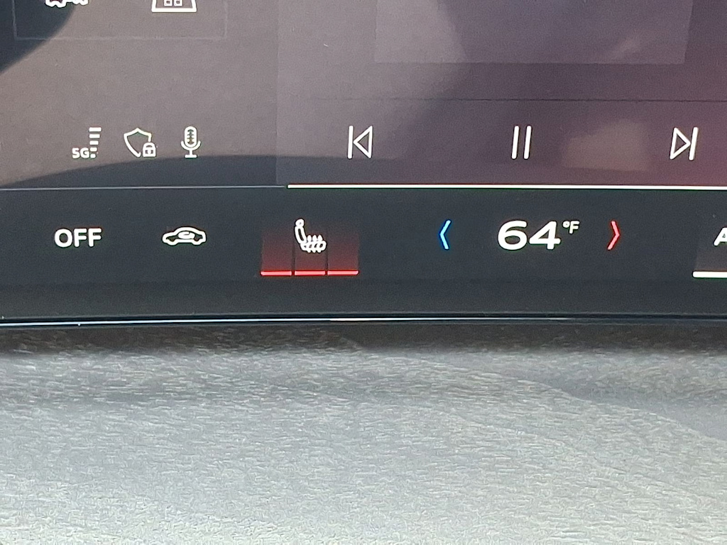 Thumbnail: 2025 Audi Q5 - 22