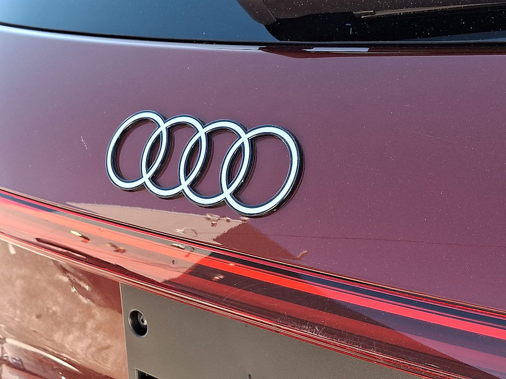 Thumbnail: 2025 Audi Q5 - 7