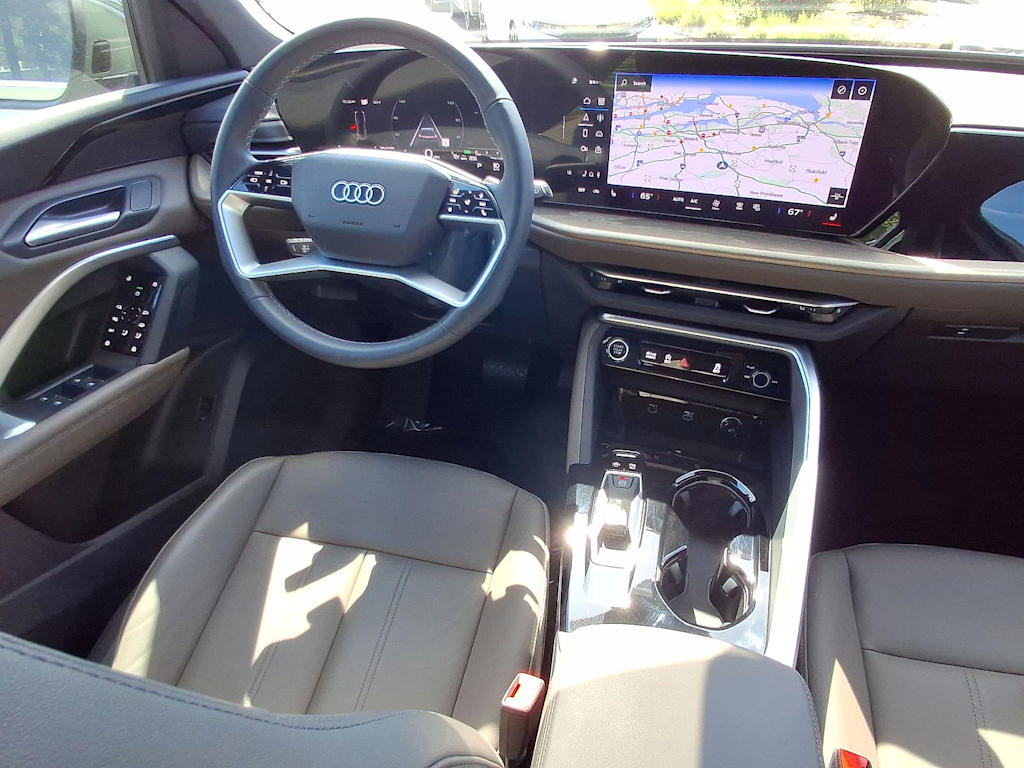 Thumbnail: 2025 Audi Q5 - 12