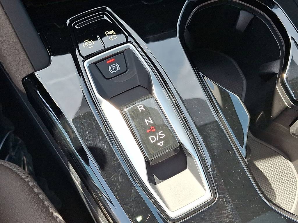 Thumbnail: 2025 Audi Q5 - 15