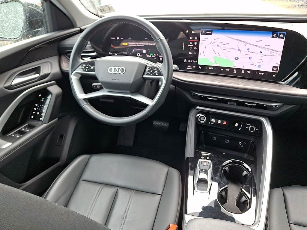 Thumbnail: 2025 Audi Q5 - 9