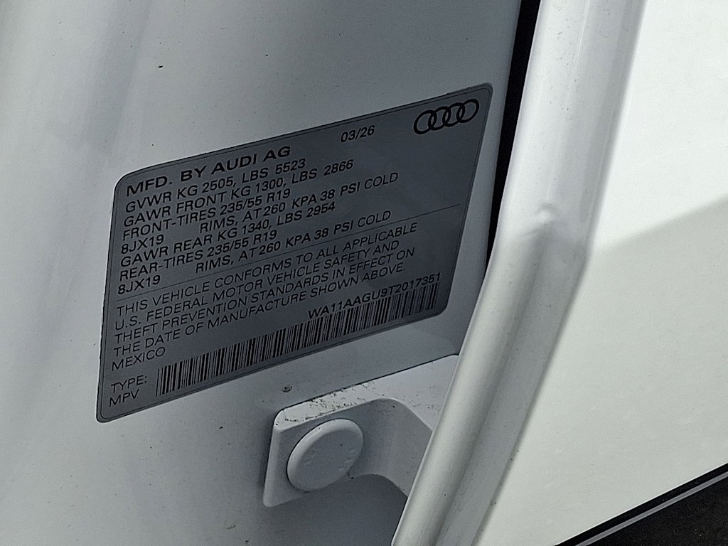 Thumbnail: 2026 Audi Q5 - 8
