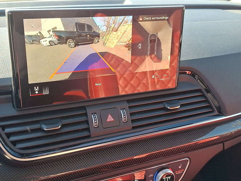 Thumbnail: 2023 Audi SQ5 - 21