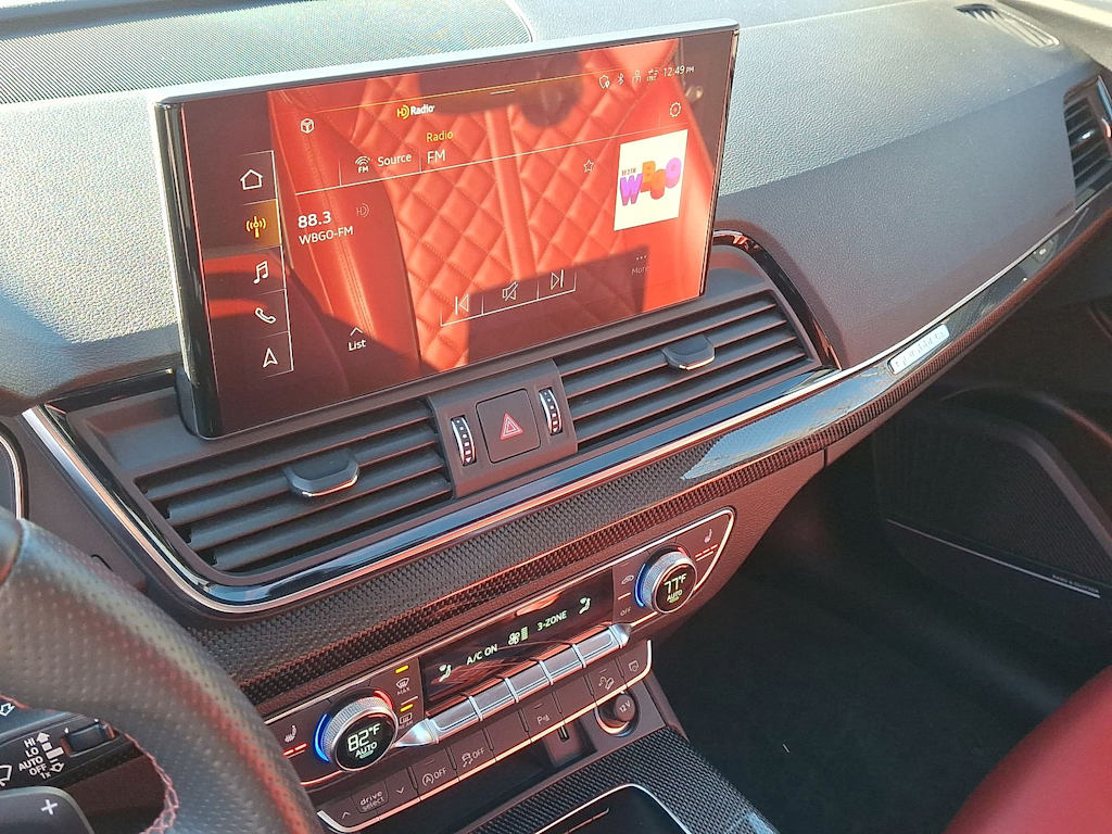 Thumbnail: 2023 Audi SQ5 - 12