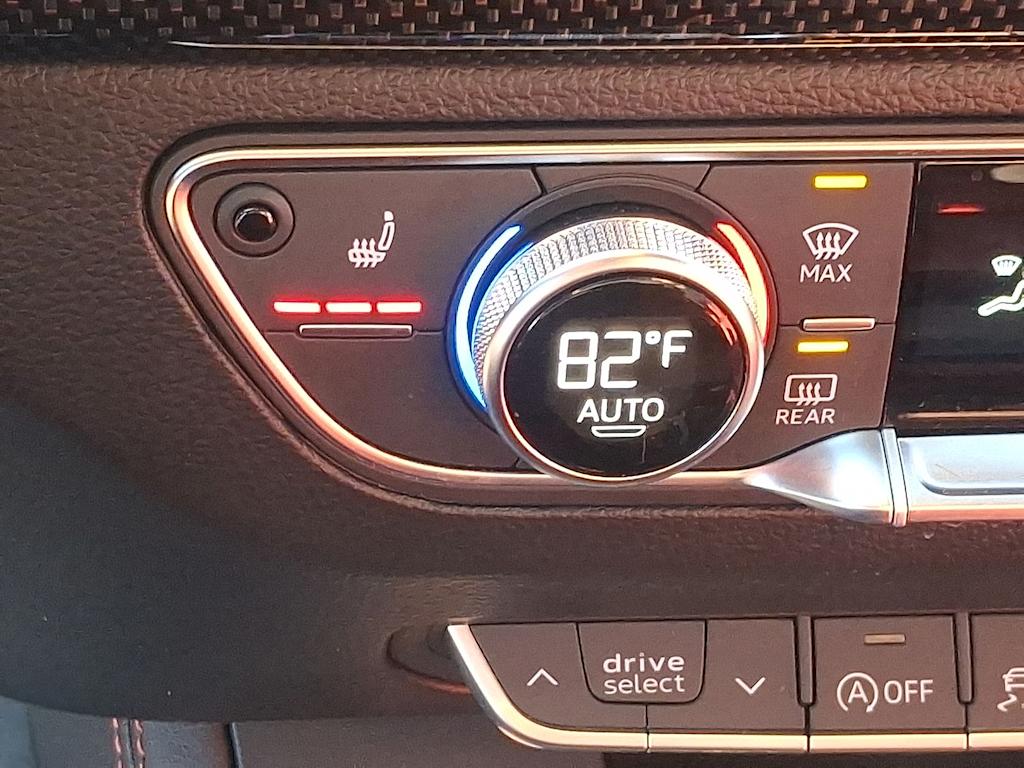 Thumbnail: 2023 Audi SQ5 - 24