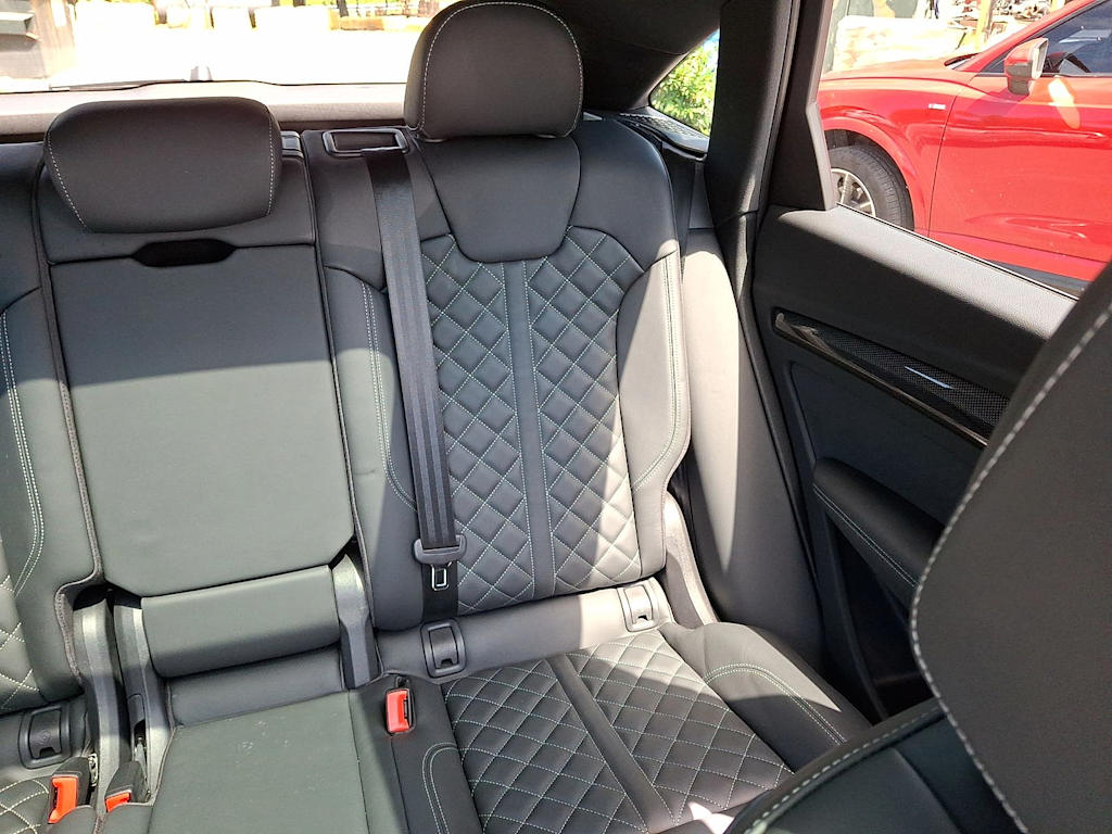 Thumbnail: 2023 Audi SQ5 - 23