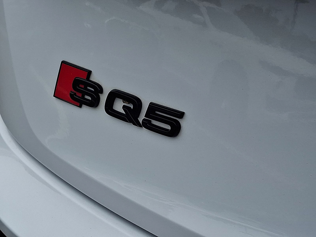 Thumbnail: 2022 Audi SQ5 - 7