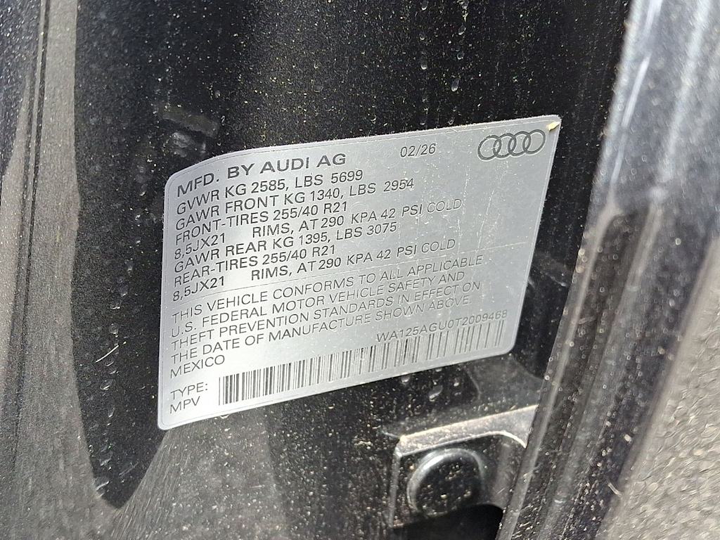 Thumbnail: 2026 Audi SQ5 - 14
